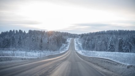 Автомобилистов предупредили о мокром снеге на трассе М-4 «Дон» в Воронежской области