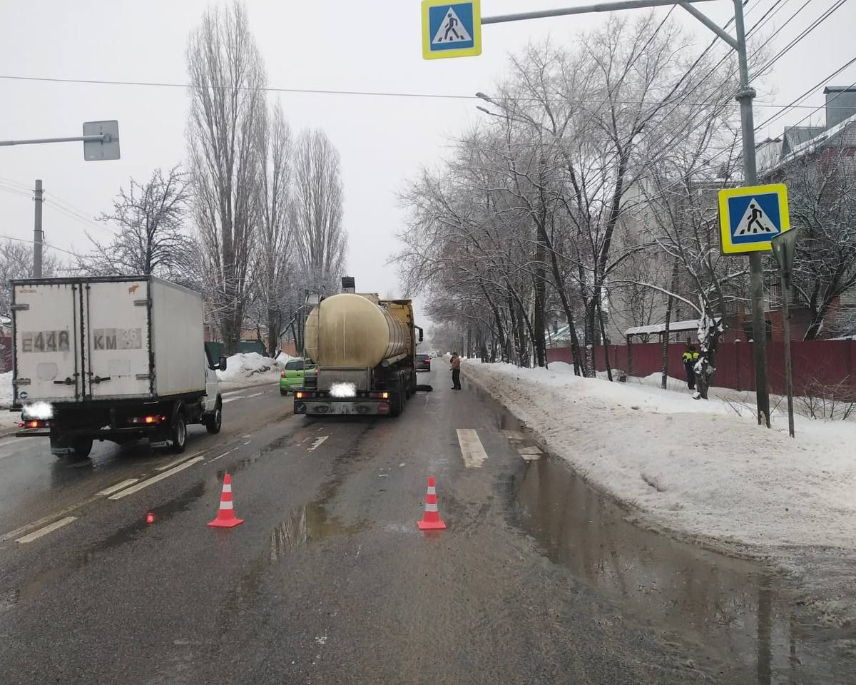 В Воронеже грузовик сбил на зебре пожилого мужчину – Новости Воронежа и  Воронежской области – Вести Воронеж