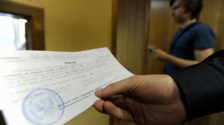 В Нововоронеже парень 16 раз ударил себя сковородой по голове в надежде откосить от армии