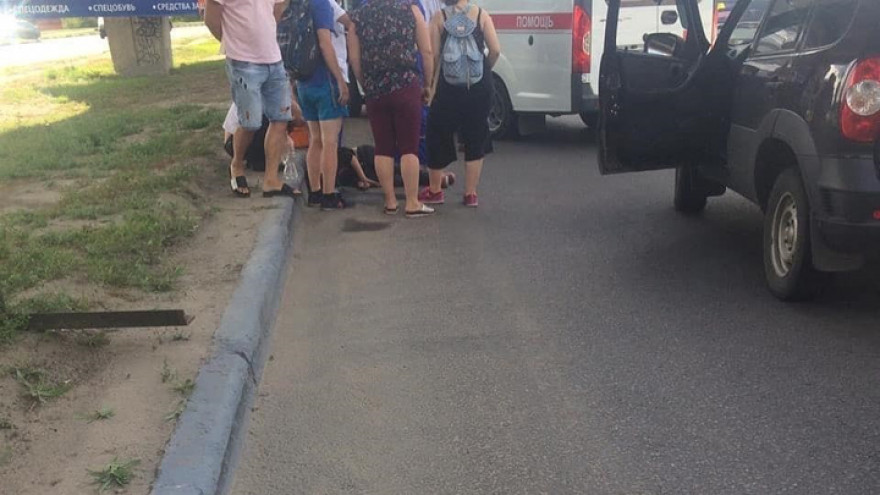 В Воронеже женщина сорвалась с Северного моста на проезжую часть
