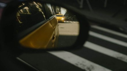 В Воронеже таксист приставил нож к горлу севшему в авто мужчине