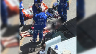 В Воронеже умершему после падения с балкона парню был 21 год