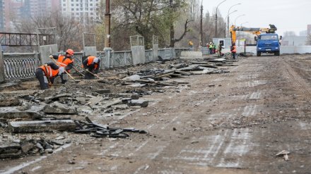 Воронежские краеведы забили тревогу из-за снятых с виадука на 9 Января чугунных оград