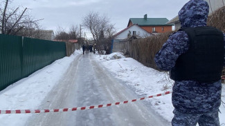 Появились фото с места падения беспилотника в Воронеже