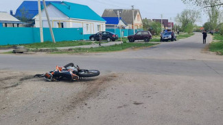 Мотоциклист пострадал в ДТП с легковушкой в Воронежской области