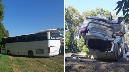 Под Воронежем столкнулись автобус и 3 машины: пострадали трое