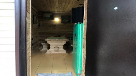 Пьяный воронежец 6 раз выстрелил в бывшую жену на семейном застолье