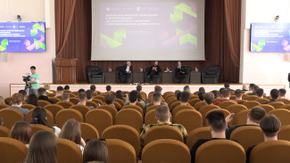 Пранкеры Вован и Лексус встретились со студентами Воронежского госуниверситета