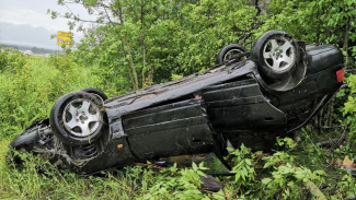 Audi перевернулась на трассе Воронеж – Луганск: пострадал водитель