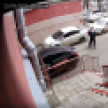 Таксист избил пешехода во дворе воронежской многоэтажки