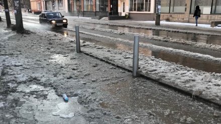 В Воронеже из-за коммунальной аварии жильцы 9 домов и студенты ВГУ остались без тепла