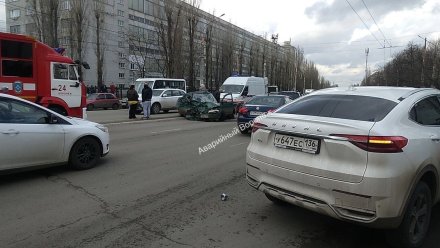 Водитель Hyundai ответит в суде за смерть женщины в массовом ДТП в Воронеже