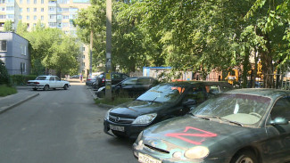 В Воронеже второй месяц продолжаются поиски пометивших буквой «Z» сотню авто вандалов