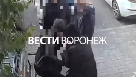 «Не был фриком». Мама жертвы буллинга рассказала о многолетней травле сына в Воронеже