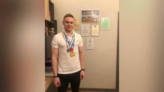 Хоккейный клуб из Северной Америки подписал контракт с 18-летним воронежцем 