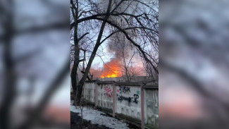 В Воронеже вновь загорелись бывшие военные склады