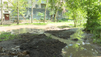 Затопило 3 улицы. Воронежцы пожаловались на неспешную работу РВК
