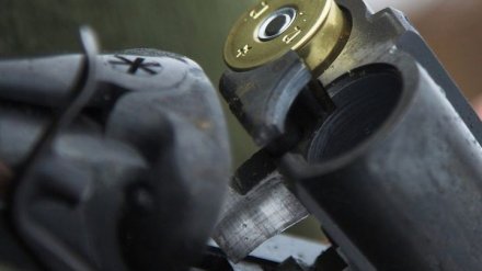 В Воронежской области мужчина застрелился в чужом автомобиле