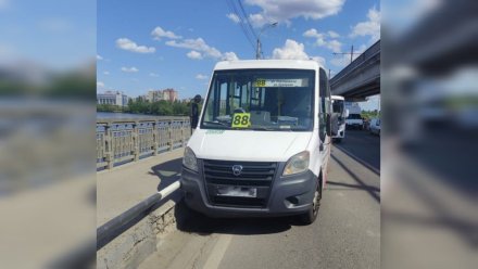 В Воронеже установили личность погибшего на Северном мосту водителя маршрутки