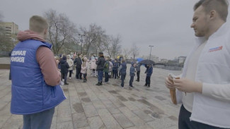 Воронежские единороссы и молодогвардейцы запустила акцию «Георгиевская ленточка»