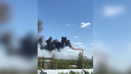 Огонь на воронежском заводе охватил 150 квадратных метров