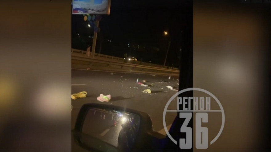 В Воронеже иномарка сбила двух пешеходов
