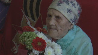 В Воронеже поздравили со 100-летием ветерана Великой Отечественной войны