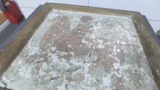 В воронежском музее показали фреску из 4 века до нашей эры
