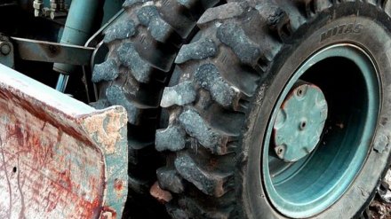В Воронежской области в ДТП с трактором пострадали 2 человека
