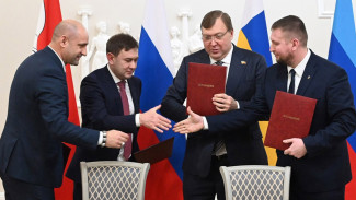 Регионы содружества «Донбасс» подписали соглашение о межпарламентском сотрудничестве