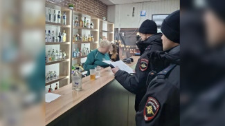В Воронеже пресекли незаконную продажу алкоголя