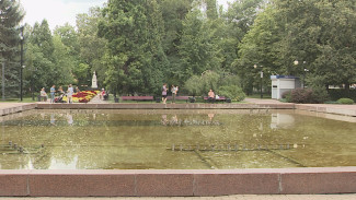 Фонтан в центре Воронежа превратился в болото