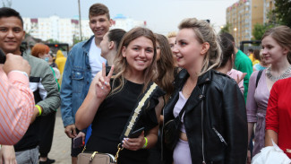 Мэрия назвала точное число участников второго общегородского выпускного в Воронеже