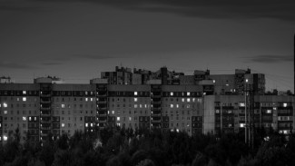 Тело 19-летней девушки нашли возле многоэтажки под Воронежем