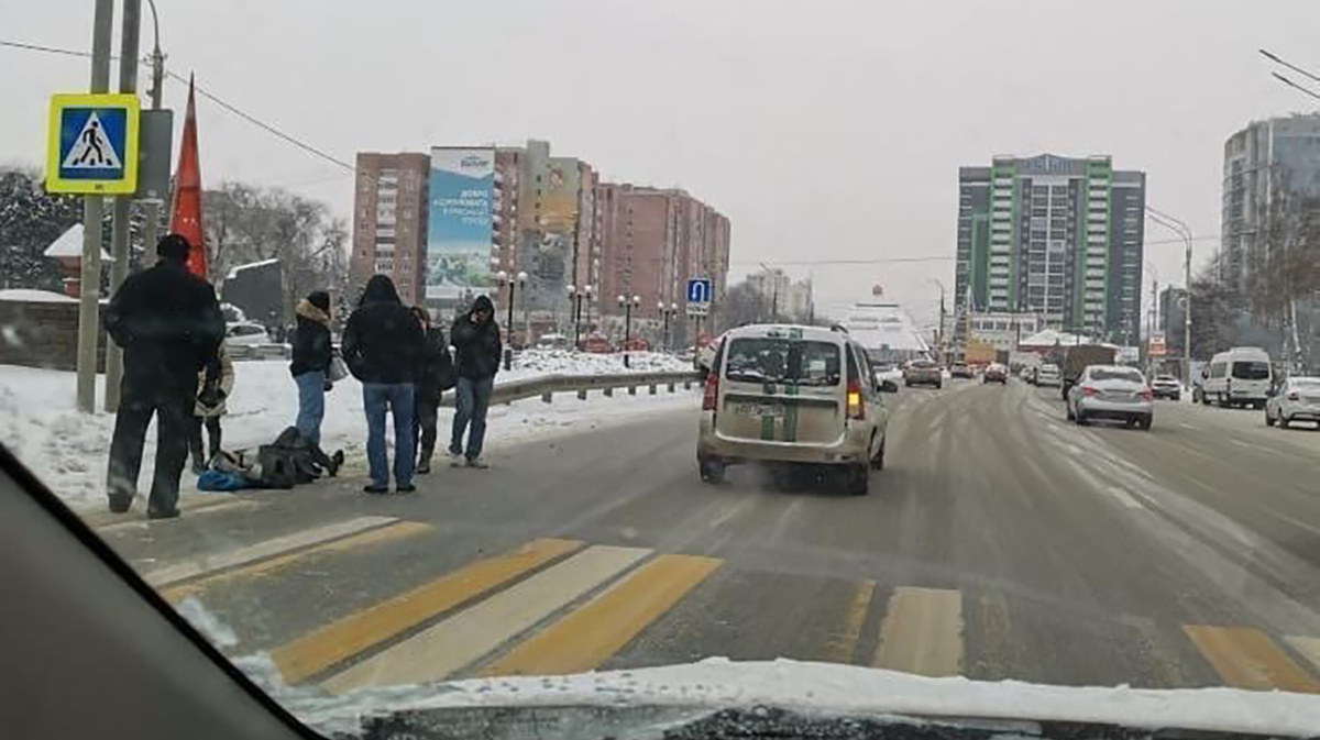 В Воронеже таксист сбил женщину на пешеходном переходе | 19.01.2021 |  Воронеж - БезФормата