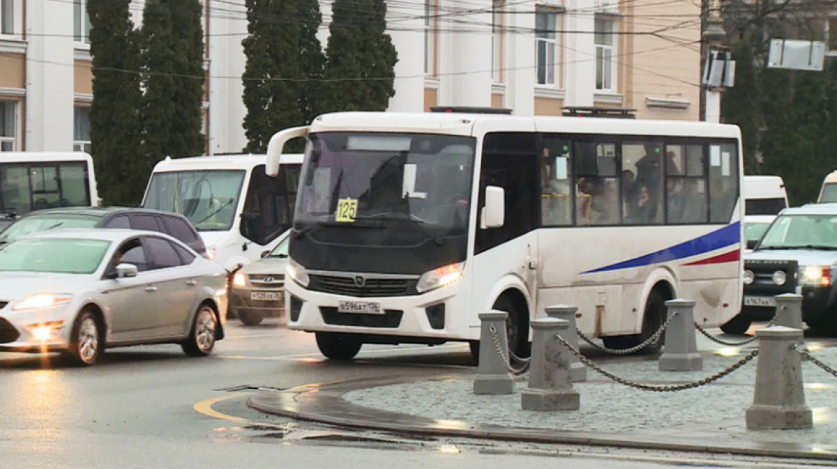 Работа транспорта в воронеже. Электротранспорт в воронеже статистика. Работа транспорта в воронеже. Работа транспорта в воронеже. Пассажирский транспорт в новый год.