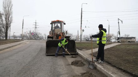 В Воронеже начали уборку города после зимы