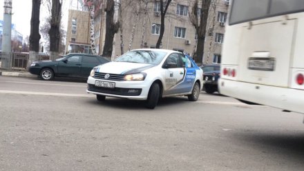 Машина фотоконтроля платных парковок в Воронеже грубо нарушила ПДД