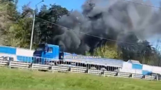 У областной больницы в Воронеже произошёл пожар: появилось видео