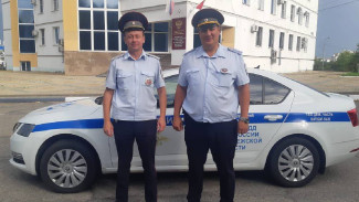 Воронежские автоинспекторы экстренно отвезли в больницу попавшего в ДТП 7-летнего мальчика