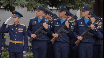 Курсанты воронежской Военно-воздушной академии приняли присягу