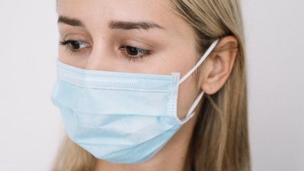 Цены на медицинские маски резко взлетели из-за угрозы коронавируса в Воронеже