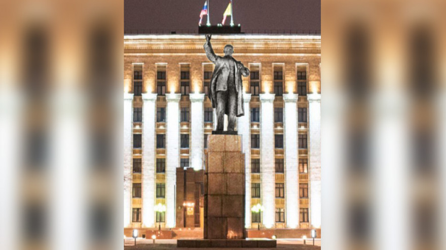 На главной площади Воронежа подсветят памятник Ленину
