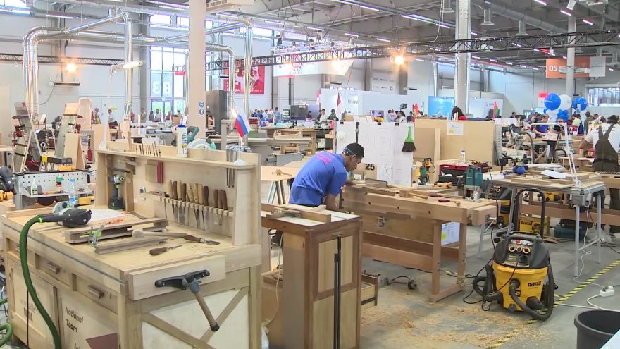Токарь из Воронежа замахнулся на победу в чемпионате рабочих профессий WorldSkills
