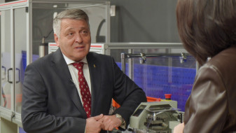«Нам не нужны деньги на занавески». Как воронежская школа заработала 37 млн рублей за год 