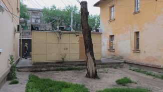 В Воронеже незаконные киоски стали «прятаться» во дворах после волны демонтажей