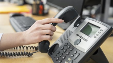 Мошенники выманили у супруги воронежского бойца СВО 215 тысяч