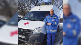 В Воронежской области спасли «посиневшего» во время кормления 16-дневного младенца