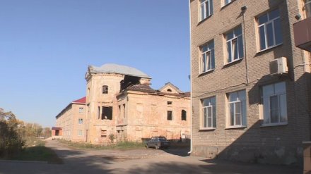 Под Воронежем суд отказался штрафовать директора кадетского корпуса за разрушенную усадьбу