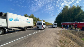 Три человека разбились в ДТП с фурой на воронежской трассе
